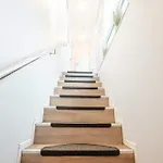 2 Seasons, Six Senses Apartman