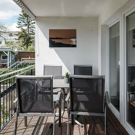 2 Seasons, Six Senses Apartman *