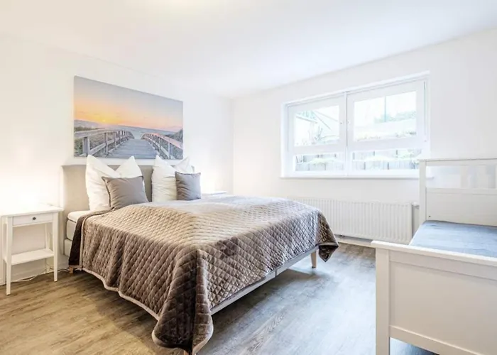 Apartman 2 Seasons, Six Senses *